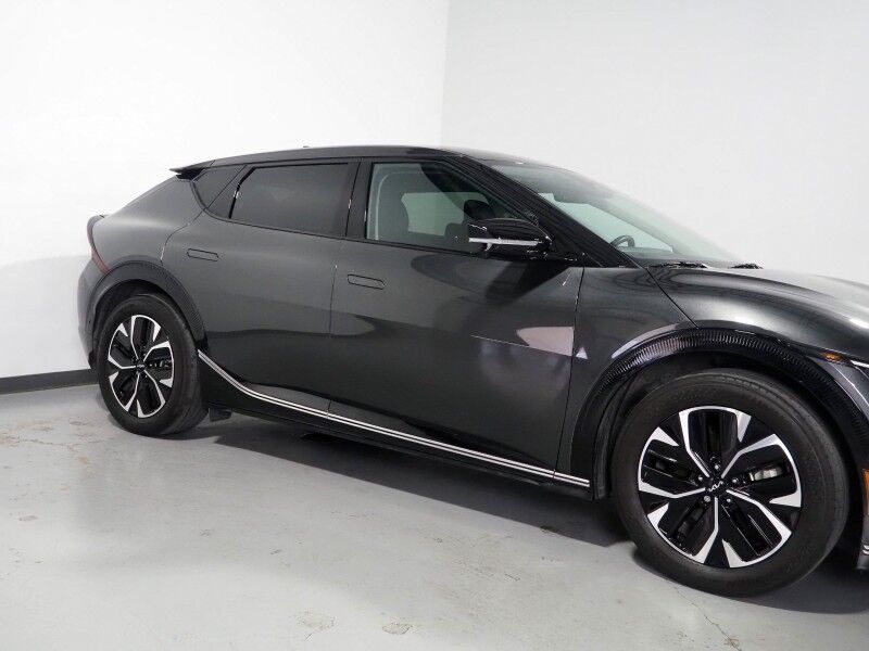 2023 Kia EV6 Wind *NAVIGATION, SAFETY ALERTS, ADAPTIVE CRUISE, 360 VIEW CAMERAS, DIGITAL COCKPIT, VEGAN LEATHER, CLIMATE SEATS, WIRELESS CHARGING, MERIDIAN AUDIO, ANDROID & APPLE Round Rock TX