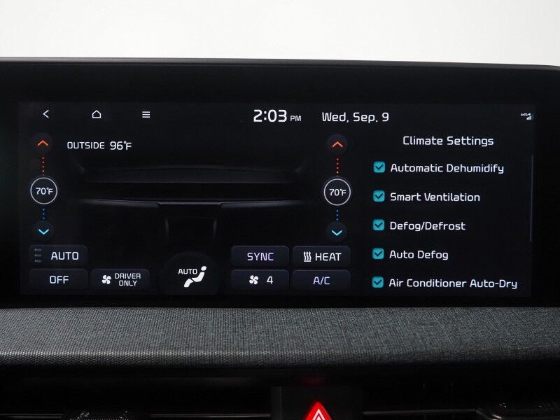 2023 Kia EV6 Wind *NAVIGATION, SAFETY ALERTS, ADAPTIVE CRUISE, 360 VIEW CAMERAS, DIGITAL COCKPIT, VEGAN LEATHER, CLIMATE SEATS, WIRELESS CHARGING, MERIDIAN AUDIO, ANDROID & APPLE Round Rock TX