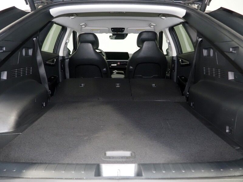 2023 Kia EV6 Wind *NAVIGATION, SAFETY ALERTS, ADAPTIVE CRUISE, 360 VIEW CAMERAS, DIGITAL COCKPIT, VEGAN LEATHER, CLIMATE SEATS, WIRELESS CHARGING, MERIDIAN AUDIO, ANDROID & APPLE Round Rock TX