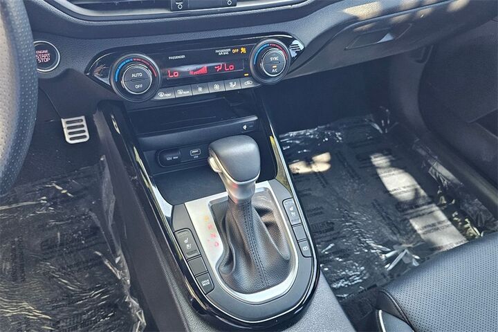 2023 Kia Forte GT-Line  TX