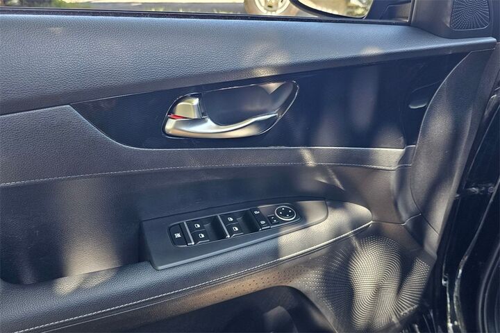 2023 Kia Forte GT-Line  TX