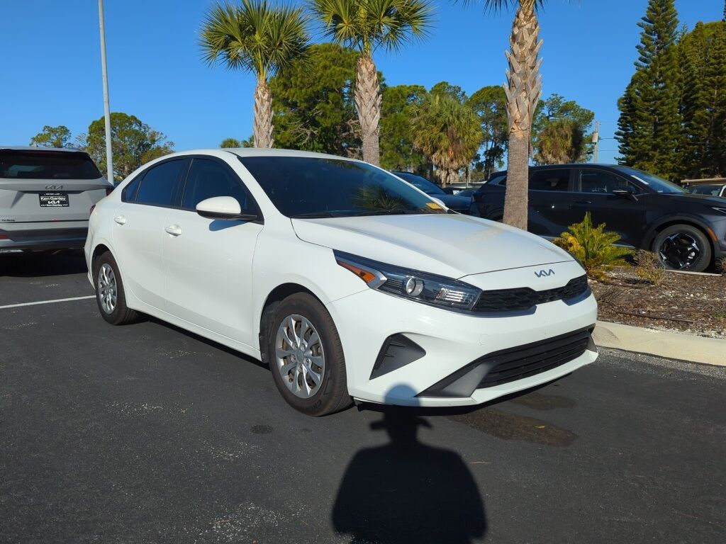 2023 Kia Forte LX Oshkosh WI