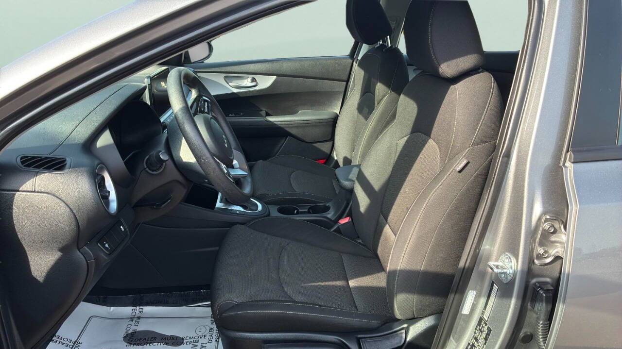 2023 Kia Forte LXS 4dr Sedan Lake Orion MI