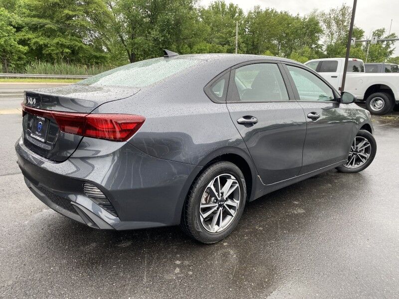 2023 Kia Forte LXS Bristol  PA