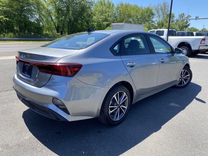 2023 Kia Forte LXS Bristol  PA