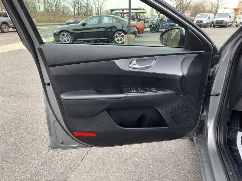 2023 Kia Forte LXS Springfield PA