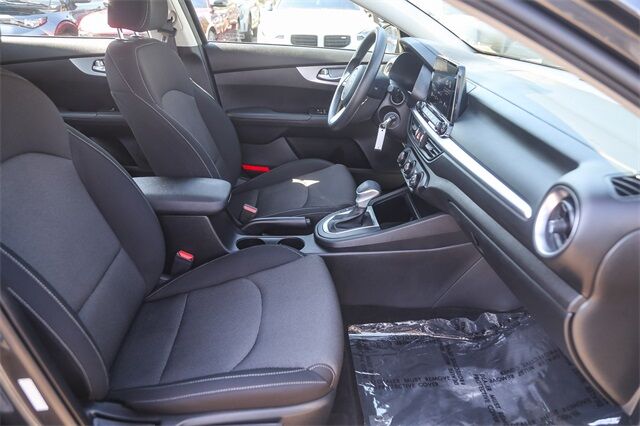2023 Kia Forte LXS Glendale CA