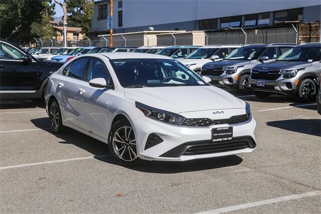 2023 Kia Forte LXS
