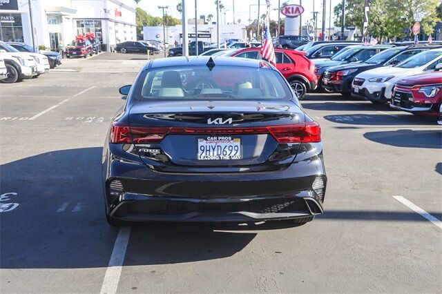 2023 Kia Forte LXS Glendale CA