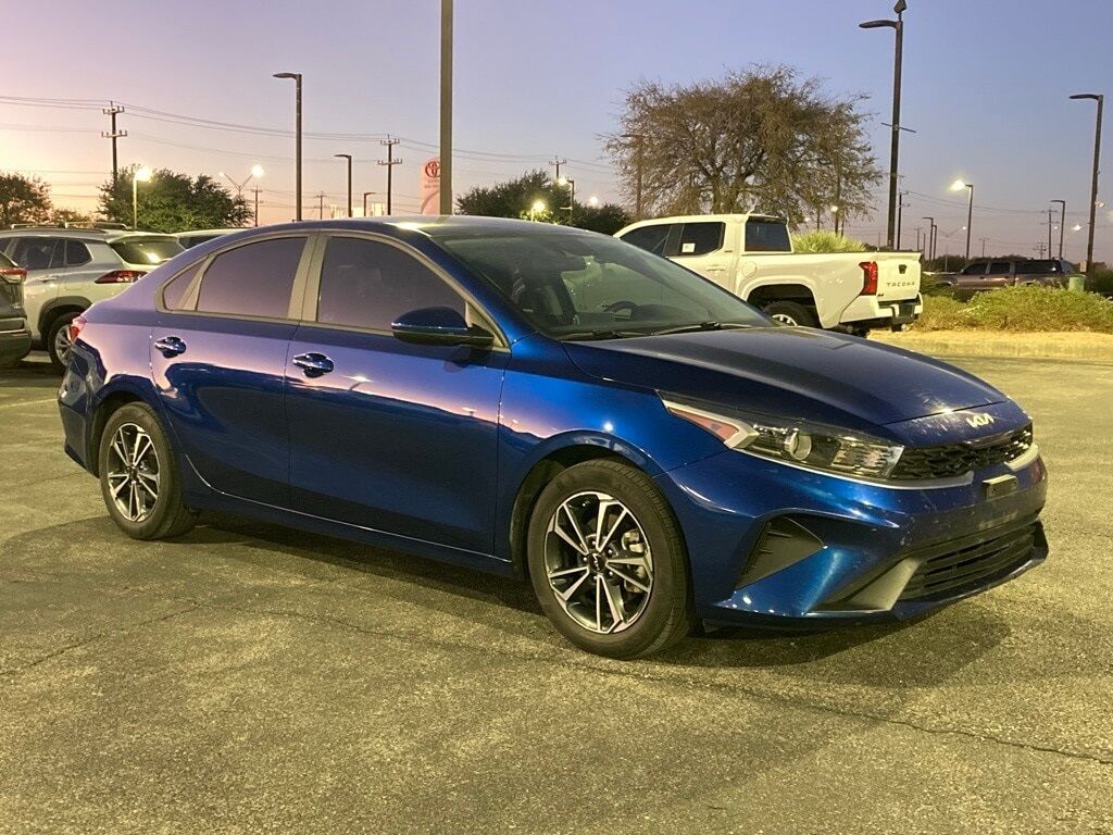 2023 Kia Forte LXS