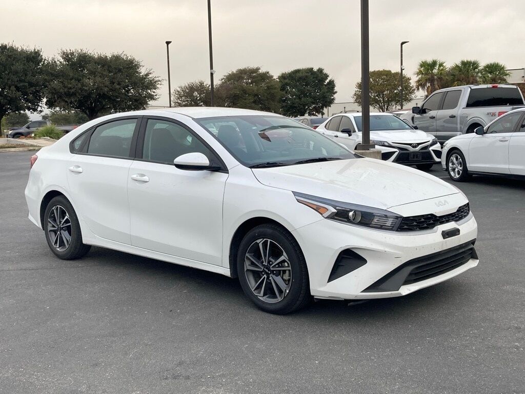 2023 Kia Forte LXS