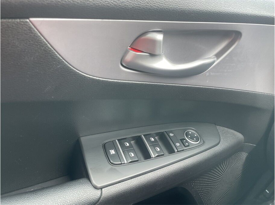 2023 Kia Forte LXS Sedan 4D Port Orchard WA