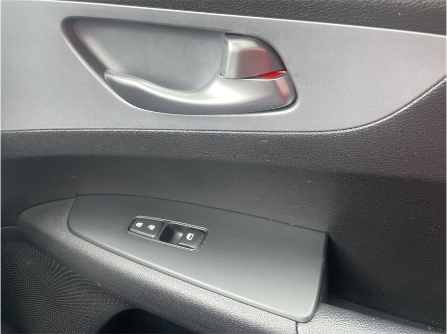 2023 Kia Forte LXS Sedan 4D Port Orchard WA