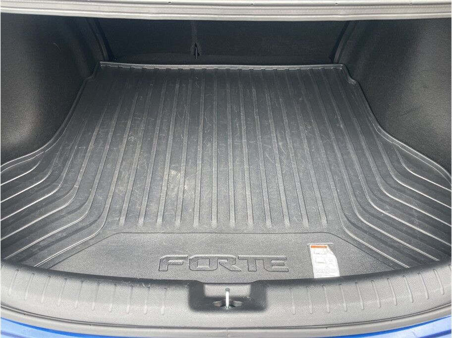 2023 Kia Forte LXS Sedan 4D Port Orchard WA