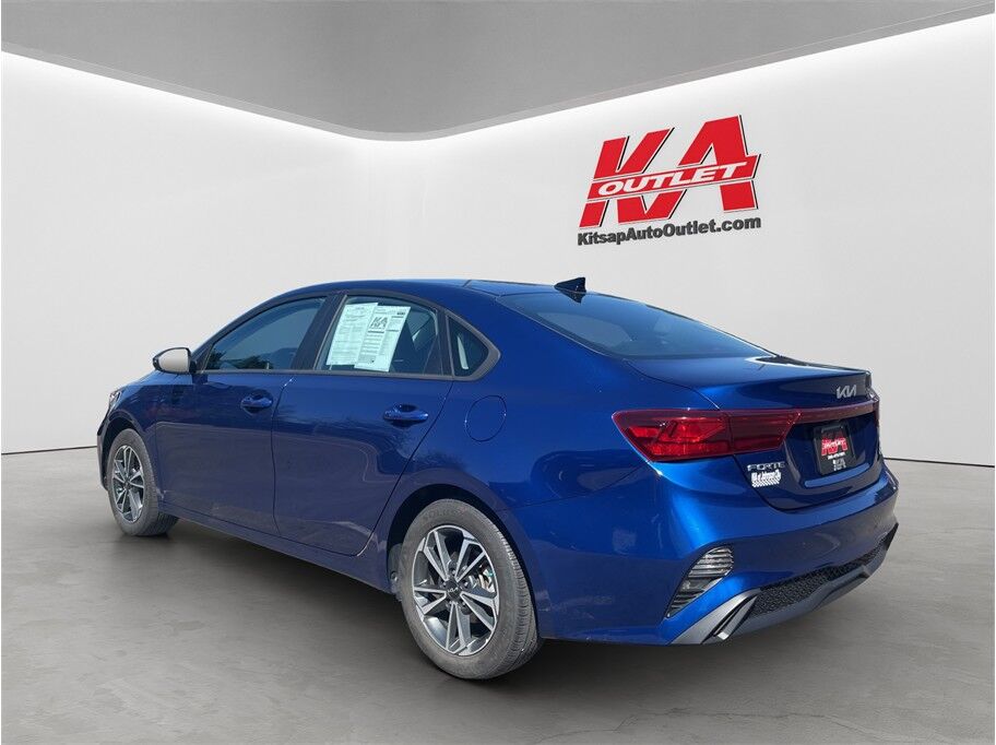 2023 Kia Forte LXS Sedan 4D