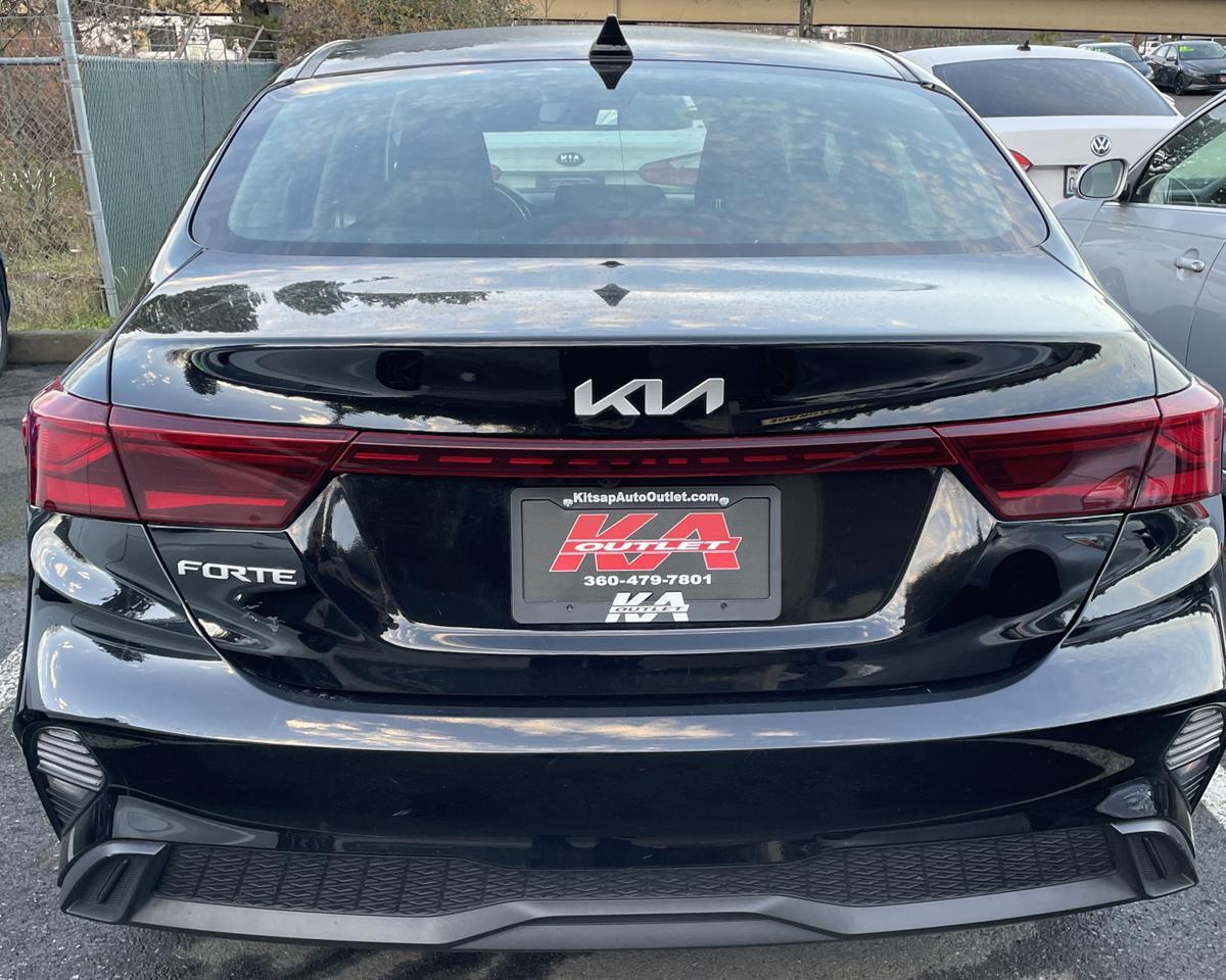 2023 Kia Forte LXS Sedan 4D