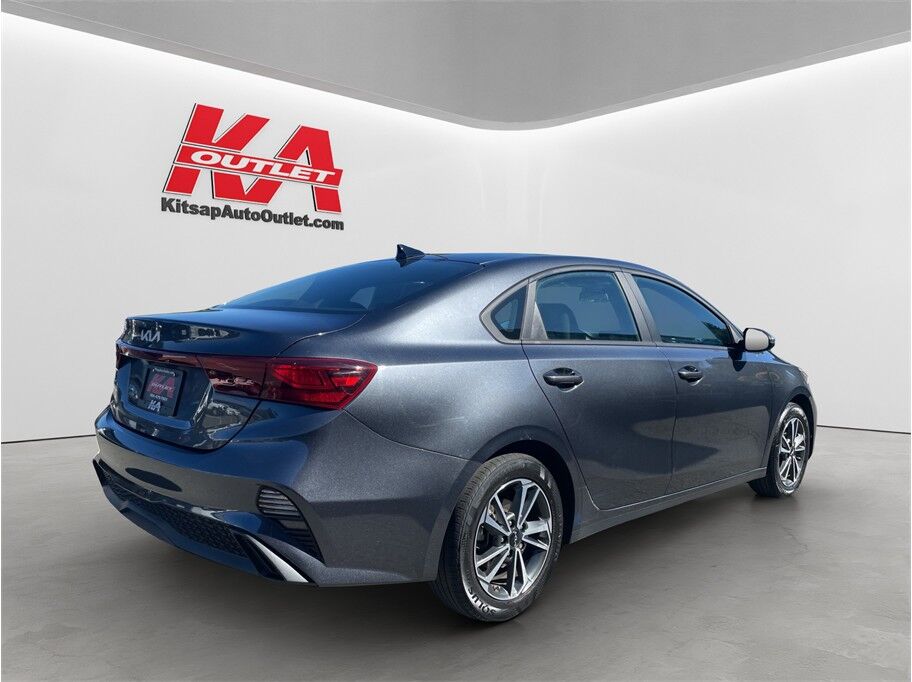 2023 Kia Forte LXS Sedan 4D