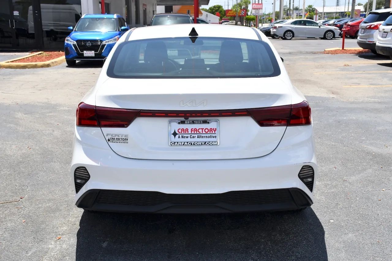 2023 Kia Forte LXS Sedan 4D Doral FL