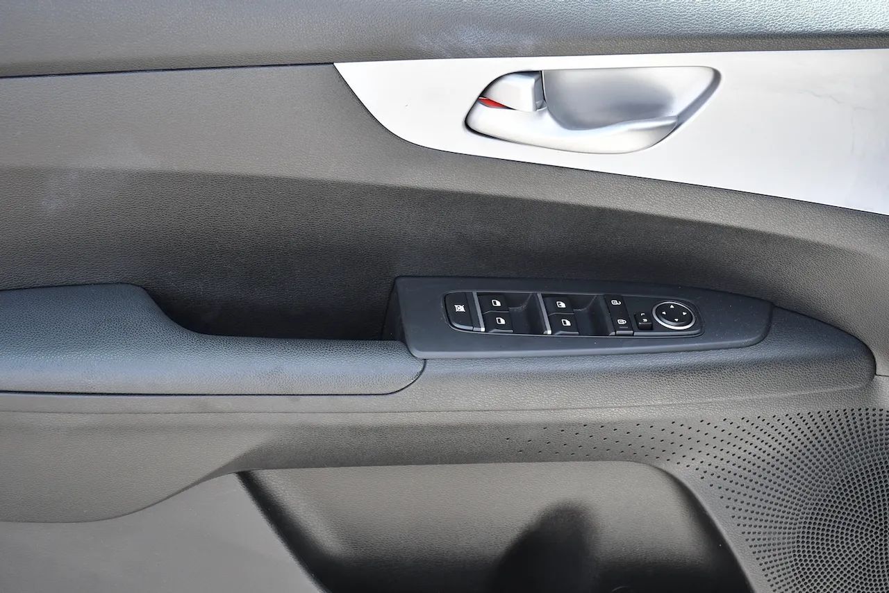 2023 Kia Forte LXS Sedan 4D Doral FL
