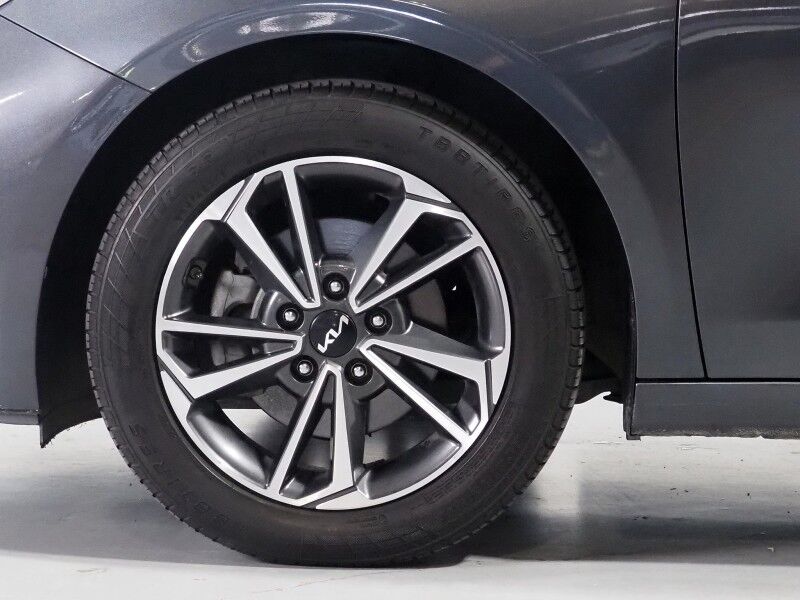 2023 Kia Forte LXS *TECHNOLOGY PKG, BACKUP-CAMERA, BLIND SPOT & LANE DEPARTURE ALERT, COLLISION ALERT w/BRAKING, COLOR TOUCHSCREEN, REMOTE KEYLESS ENTRY, ALLOY WHEELS, BLUETOOTH, ANDROID & APPLE Round Rock TX