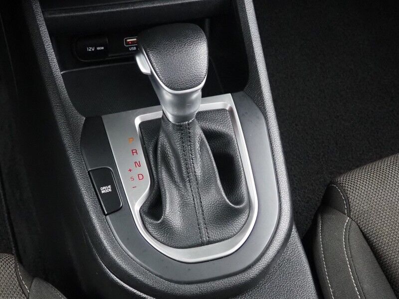 2023 Kia Forte LXS *TECHNOLOGY PKG, BACKUP-CAMERA, BLIND SPOT & LANE DEPARTURE ALERT, COLLISION ALERT w/BRAKING, COLOR TOUCHSCREEN, REMOTE KEYLESS ENTRY, ALLOY WHEELS, BLUETOOTH, ANDROID & APPLE Round Rock TX