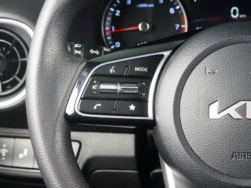 2023 Kia Forte LXS *TECHNOLOGY PKG, BACKUP-CAMERA, BLIND SPOT & LANE DEPARTURE ALERT, COLLISION ALERT w/BRAKING, COLOR TOUCHSCREEN, REMOTE KEYLESS ENTRY, ALLOY WHEELS, BLUETOOTH, ANDROID & APPLE Round Rock TX