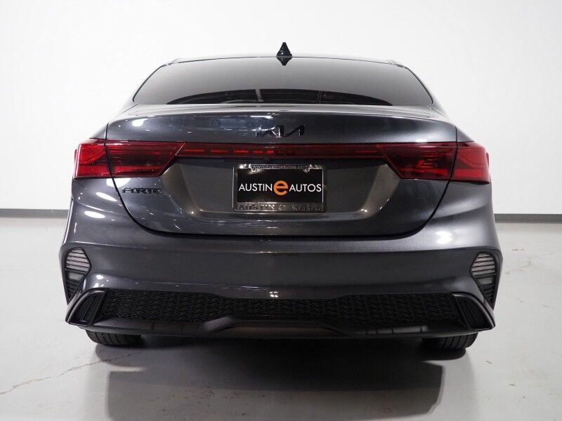 2023 Kia Forte LXS *TECHNOLOGY PKG, BACKUP-CAMERA, BLIND SPOT & LANE DEPARTURE ALERT, COLLISION ALERT w/BRAKING, COLOR TOUCHSCREEN, REMOTE KEYLESS ENTRY, ALLOY WHEELS, BLUETOOTH, ANDROID & APPLE Round Rock TX