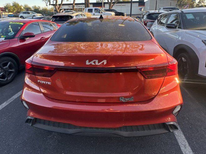2023 Kia Forte LXS