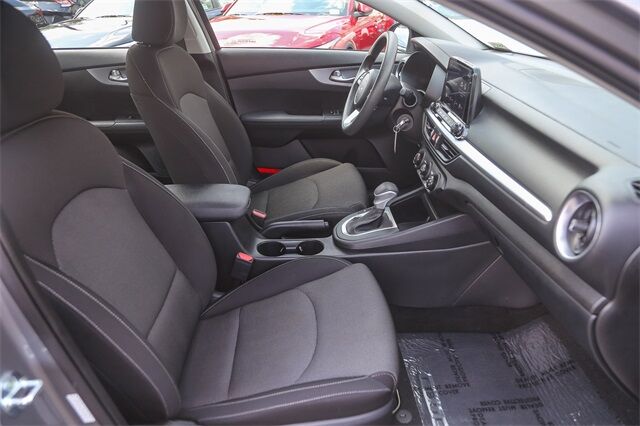 2023 Kia Forte LXS Glendale CA