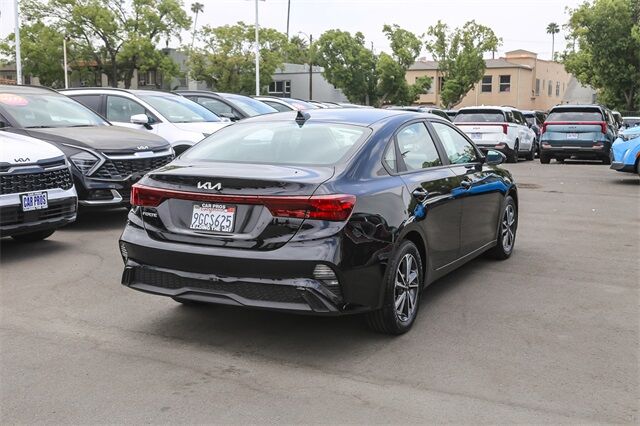 2023 Kia Forte LXS Glendale CA