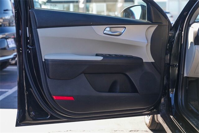 2023 Kia Forte LXS Huntington Beach CA