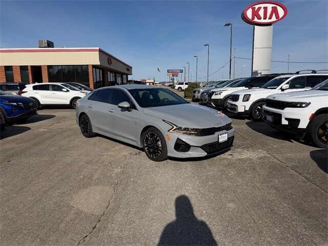 2023 Kia K5