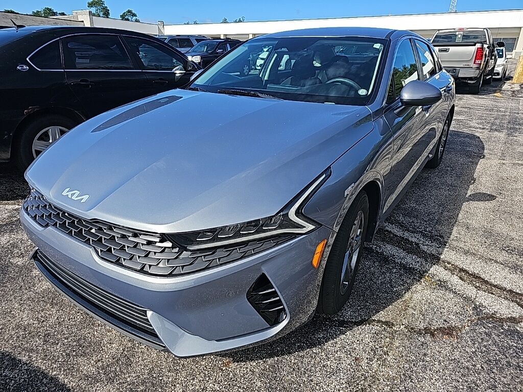 2023 Kia K5 LXS Akron