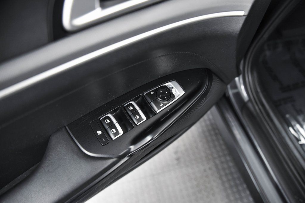 2023 Kia K5 LXS Akron OH