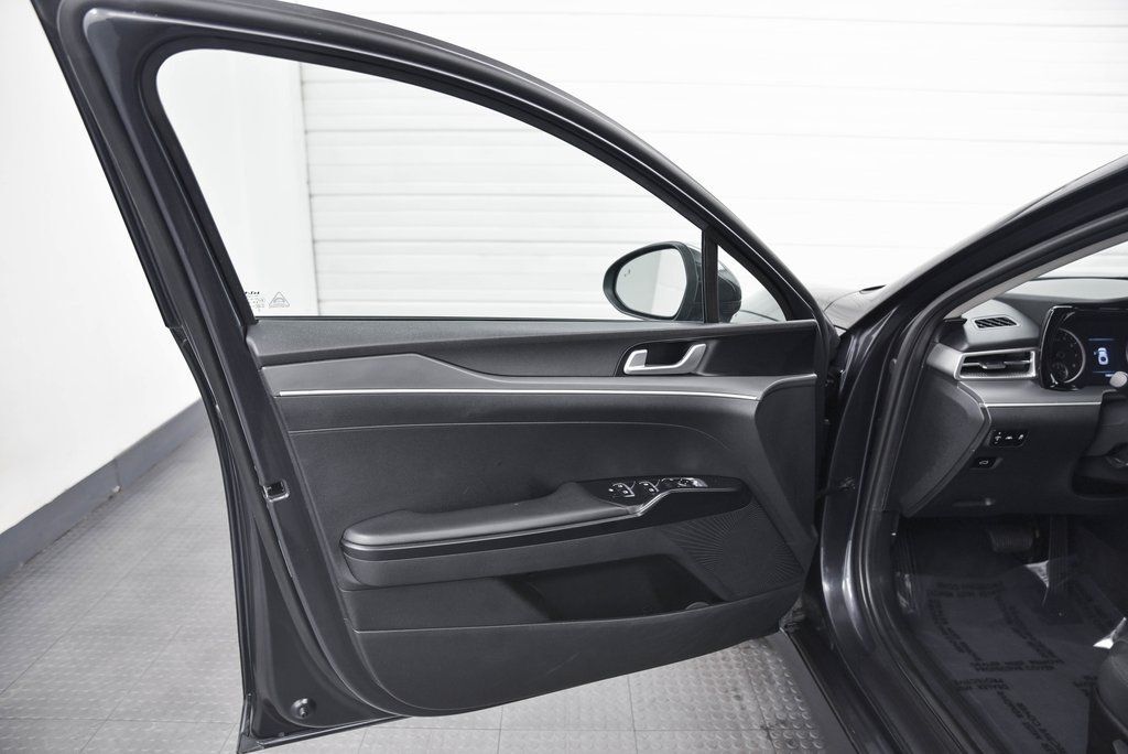 2023 Kia K5 LXS Akron OH