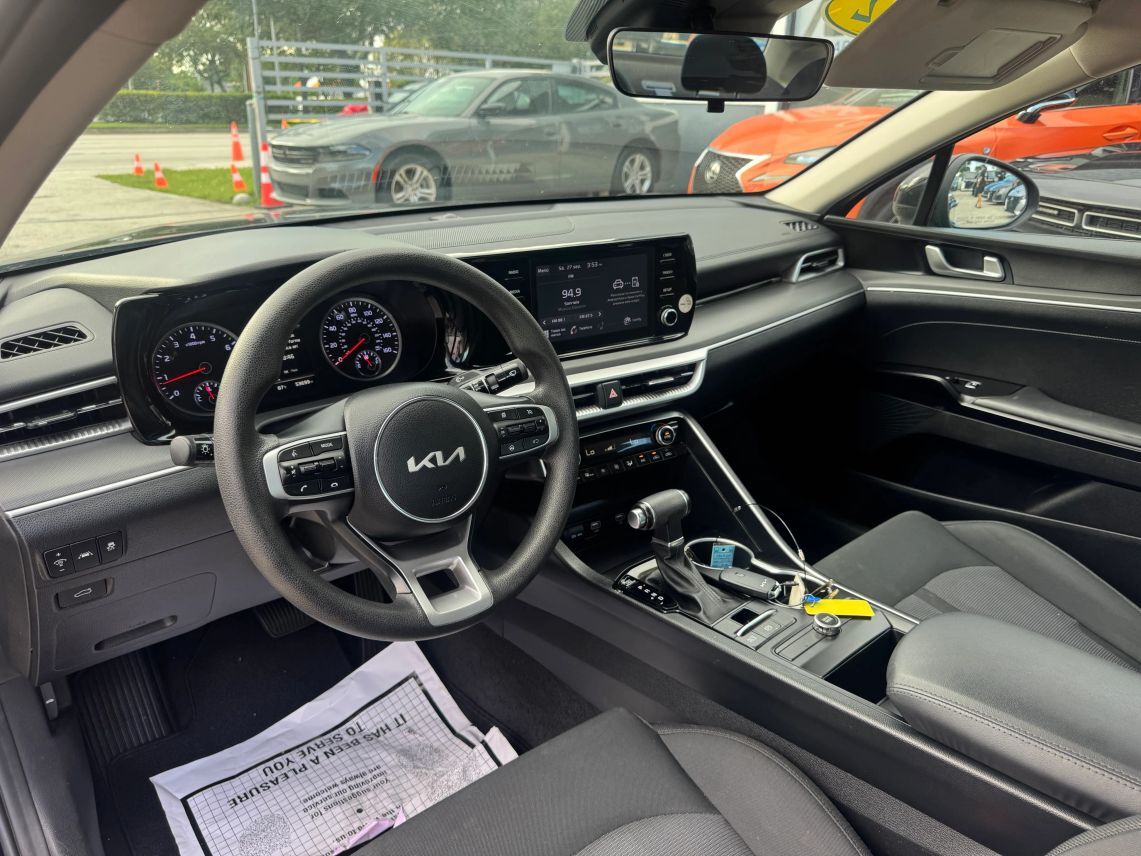 2023 Kia K5 LXS Sedan 4D Miami Gardens FL