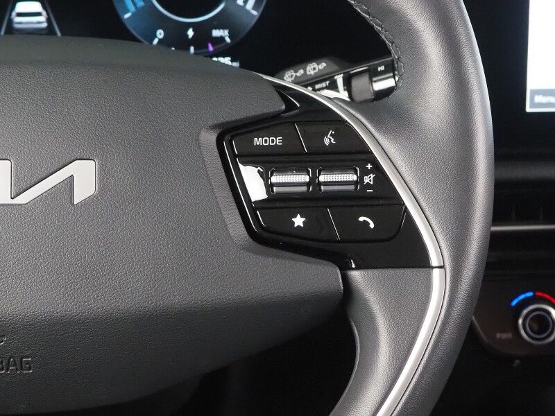 2023 Kia Niro EV Wave *HEADS-UP DISPLAY, NAVIGATION, ADAPTIVE CRUISE, SAFETY ALERTS, BACKUP-CAMERA, COLOR TOUCHSCREEN, MOONROOF, CLIMATE SEATS, HEATED STEERING, HARMAN/KARDON, WIRELESS CHARGING, ANROID & APPLE Round Rock TX