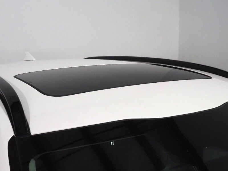 2023 Kia Niro EV Wave *HEADS-UP DISPLAY, NAVIGATION, ADAPTIVE CRUISE, SAFETY ALERTS, BACKUP-CAMERA, COLOR TOUCHSCREEN, MOONROOF, CLIMATE SEATS, HEATED STEERING, HARMAN/KARDON, WIRELESS CHARGING, ANROID & APPLE Round Rock TX