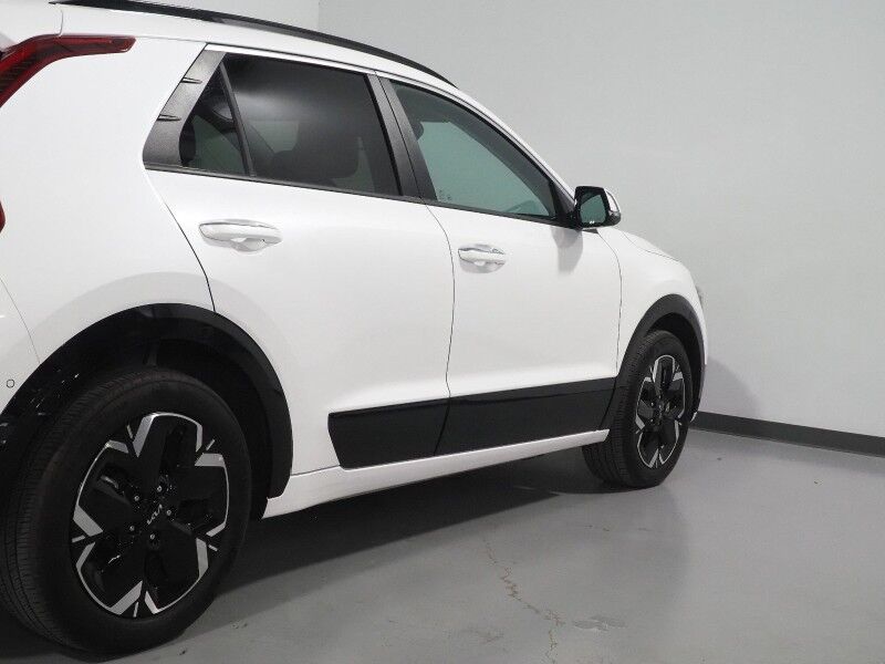 2023 Kia Niro EV Wave *HEADS-UP DISPLAY, NAVIGATION, ADAPTIVE CRUISE, SAFETY ALERTS, BACKUP-CAMERA, COLOR TOUCHSCREEN, MOONROOF, CLIMATE SEATS, HEATED STEERING, HARMAN/KARDON, WIRELESS CHARGING, ANROID & APPLE Round Rock TX