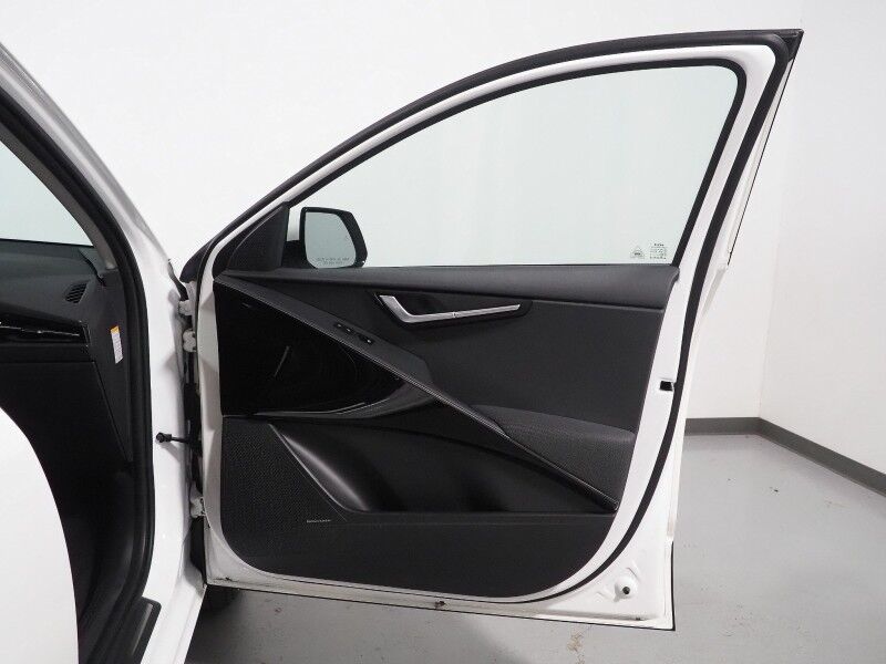 2023 Kia Niro EV Wave *HEADS-UP DISPLAY, NAVIGATION, ADAPTIVE CRUISE, SAFETY ALERTS, BACKUP-CAMERA, COLOR TOUCHSCREEN, MOONROOF, CLIMATE SEATS, HEATED STEERING, HARMAN/KARDON, WIRELESS CHARGING, ANROID & APPLE Round Rock TX