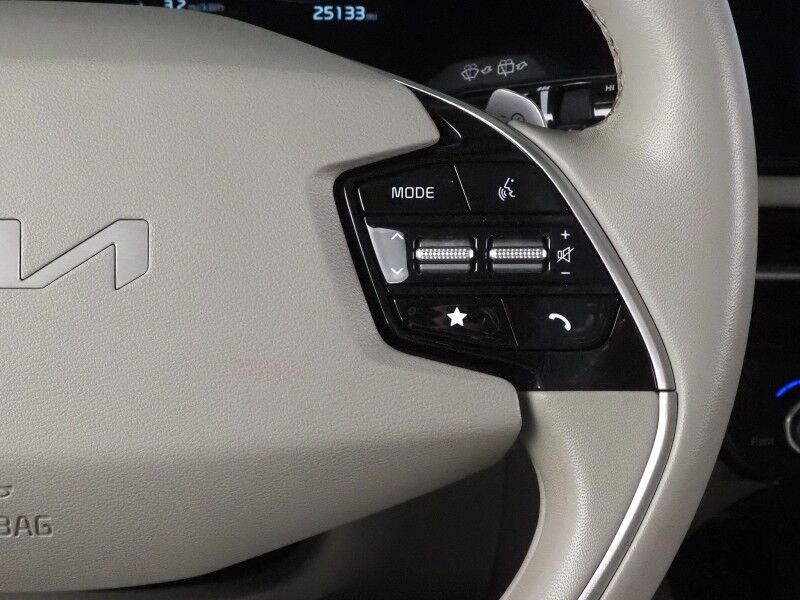 2023 Kia Niro EV Wind *NAVIGATION, ADAPTIVE CRUISE, SAFETY ALERTS, BACKUP-CAMERA, COLOR TOUCHSCREEN, HEATED SEATS, POWER LIFTGATE, KEYLESS ENTRY, WIRELESS CHARGING, ANROID & APPLE Round Rock TX