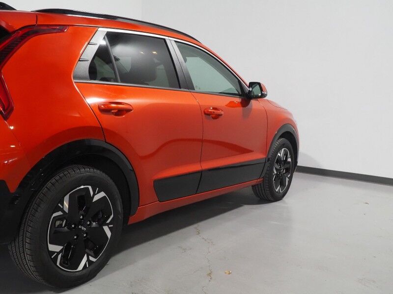 2023 Kia Niro EV Wind *NAVIGATION, ADAPTIVE CRUISE, SAFETY ALERTS, BACKUP-CAMERA, COLOR TOUCHSCREEN, HEATED SEATS, POWER LIFTGATE, KEYLESS ENTRY, WIRELESS CHARGING, ANROID & APPLE Round Rock TX