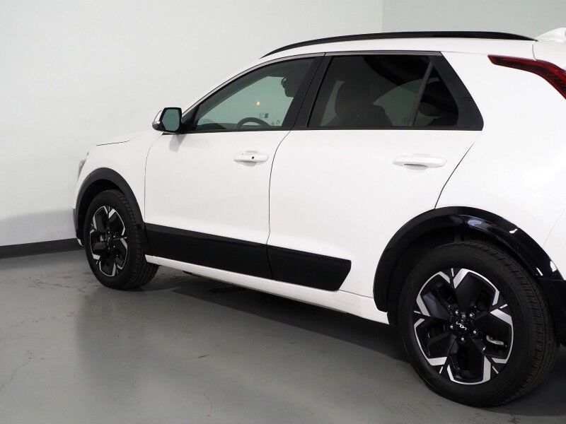 2023 Kia Niro EV Wind *NAVIGATION, ADAPTIVE CRUISE, SAFETY ALERTS, BACKUP-CAMERA, COLOR TOUCHSCREEN, HEATED SEATS, POWER LIFTGATE, KEYLESS ENTRY, WIRELESS CHARGING, ANROID & APPLE Round Rock TX