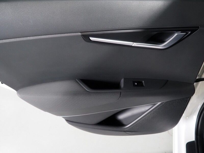 2023 Kia Niro EV Wind *NAVIGATION, ADAPTIVE CRUISE, SAFETY ALERTS, BACKUP-CAMERA, COLOR TOUCHSCREEN, HEATED SEATS, POWER LIFTGATE, KEYLESS ENTRY, WIRELESS CHARGING, ANROID & APPLE Round Rock TX