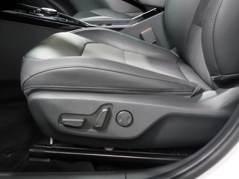 2023 Kia Niro EV Wind *NAVIGATION, ADAPTIVE CRUISE, SAFETY ALERTS, BACKUP-CAMERA, COLOR TOUCHSCREEN, HEATED SEATS, POWER LIFTGATE, KEYLESS ENTRY, WIRELESS CHARGING, ANROID & APPLE Round Rock TX