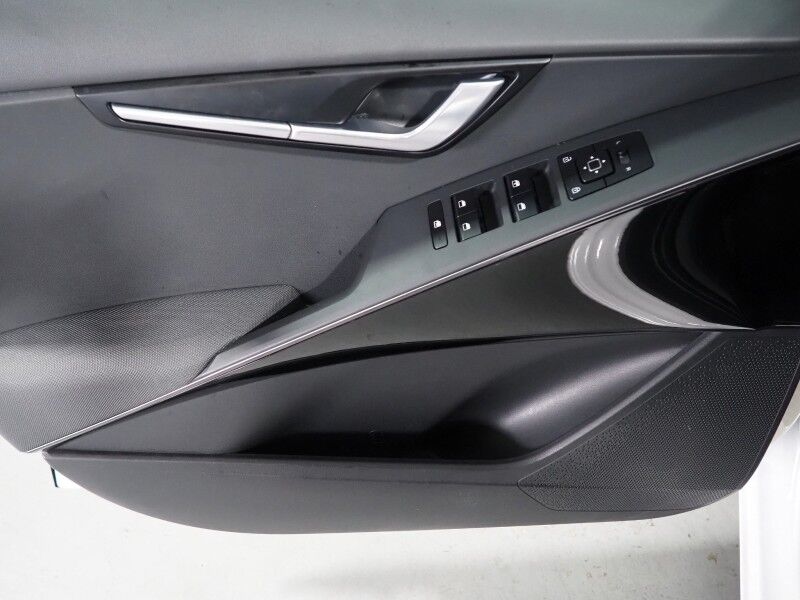 2023 Kia Niro EV Wind *NAVIGATION, ADAPTIVE CRUISE, SAFETY ALERTS, BACKUP-CAMERA, COLOR TOUCHSCREEN, HEATED SEATS, POWER LIFTGATE, KEYLESS ENTRY, WIRELESS CHARGING, ANROID & APPLE Round Rock TX