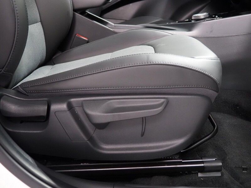 2023 Kia Niro EV Wind *NAVIGATION, ADAPTIVE CRUISE, SAFETY ALERTS, BACKUP-CAMERA, COLOR TOUCHSCREEN, HEATED SEATS, POWER LIFTGATE, KEYLESS ENTRY, WIRELESS CHARGING, ANROID & APPLE Round Rock TX