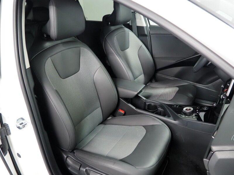 2023 Kia Niro EV Wind *NAVIGATION, ADAPTIVE CRUISE, SAFETY ALERTS, BACKUP-CAMERA, COLOR TOUCHSCREEN, HEATED SEATS, POWER LIFTGATE, KEYLESS ENTRY, WIRELESS CHARGING, ANROID & APPLE