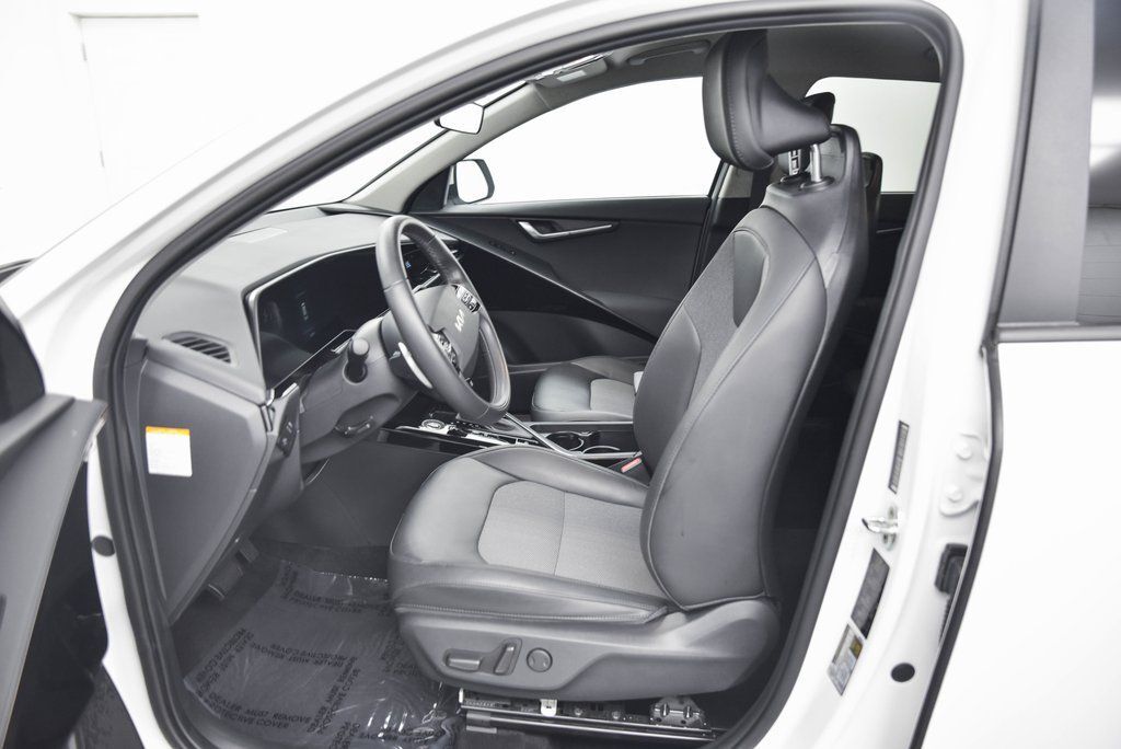 2023 Kia Niro EX Akron OH