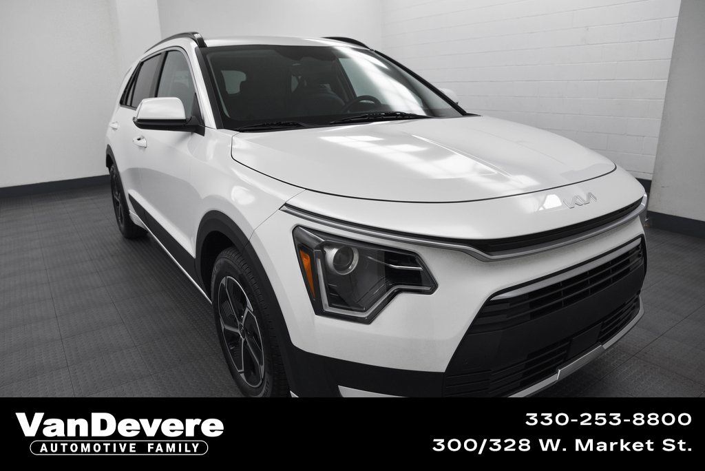 Used 2023 Kia Niro EX FWD